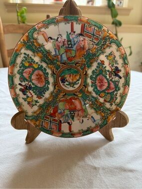 Rose Famille (Rose Medallion) Hand-Painted Decorative Porcelain Plate